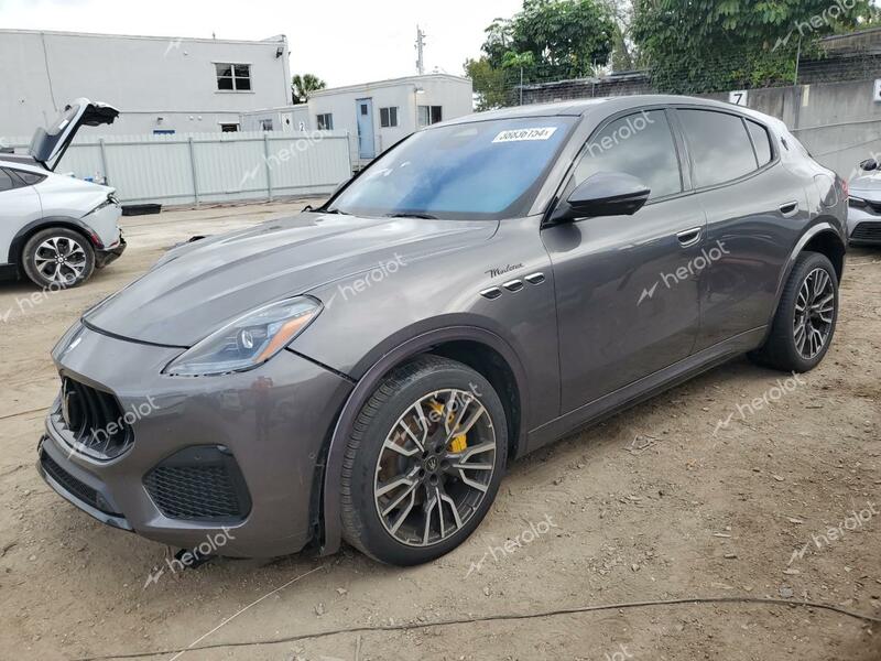 MASERATI GRECALE MO 2023 gray  gas ZN682AVM6P7434728 photo #1