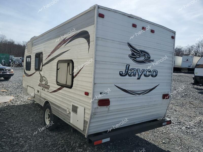 JAYC RV 2015 white   1UJBJ0AJXF17E0070 photo #4