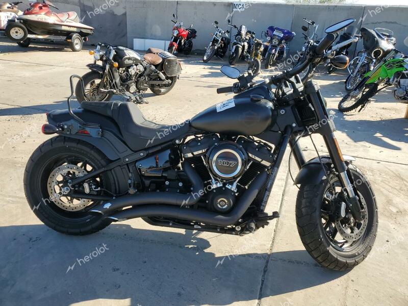 HARLEY-DAVIDSON FXFB FAT B 2018 black  gas 1HD1YKJ13JC034576 photo #1