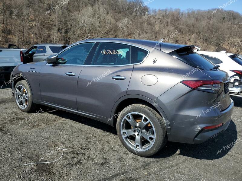 MASERATI LEVANTE MO 2023 gray  gas ZN661YUM0PX418612 photo #3