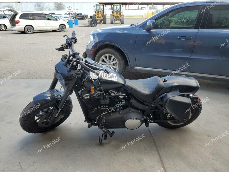 HARLEY-DAVIDSON FXFB FAT B 2018 black  gas 1HD1YKJ19JC052595 photo #4