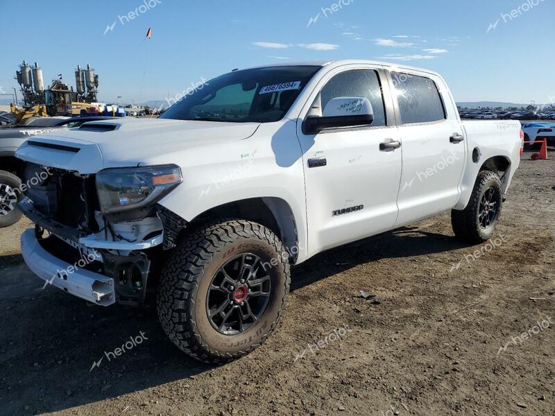 TOYOTA TUNDRA CRE 2019 white  gas 5TFDY5F12KX833140 photo #1