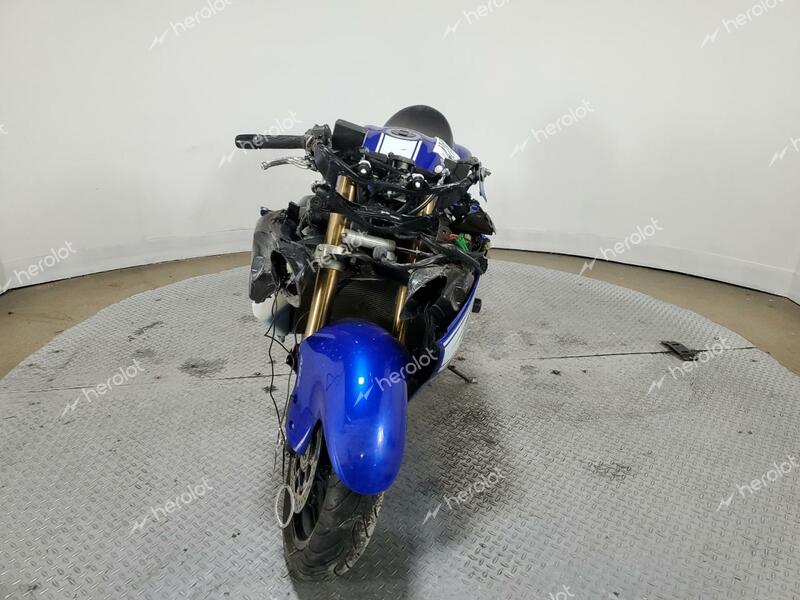 SUZUKI GSX1300 RA 2017 blue  gas JS1GX72B1H2101091 photo #3