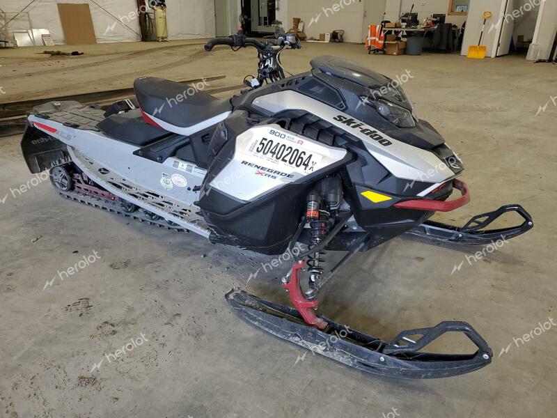 BOMBARDIER SKIDOO 2024 silver   2BPSDBRM2RV000008 photo #1