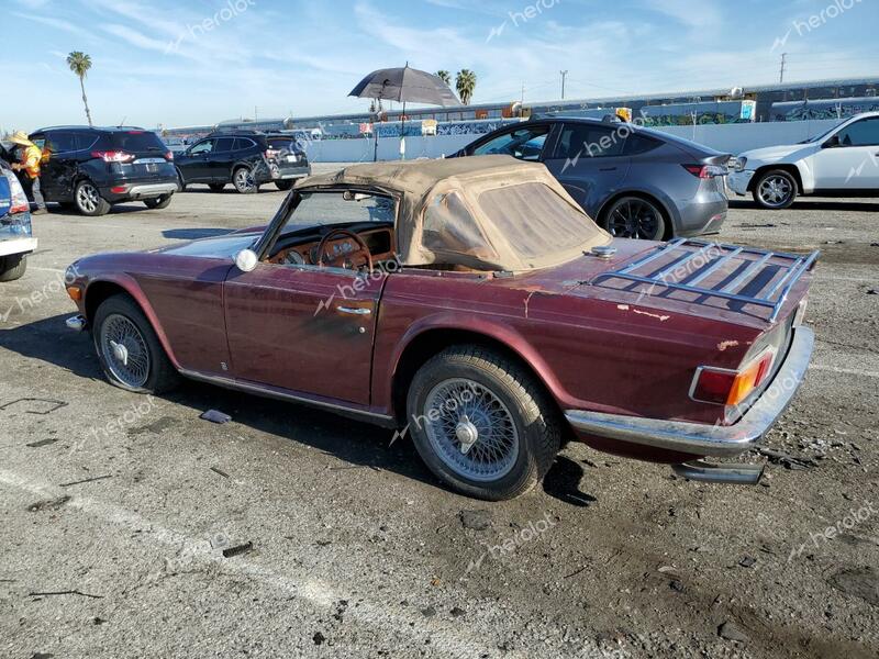 TRIUMPH CAR ALL MODELS 1973 maroon   CF4402U photo #3