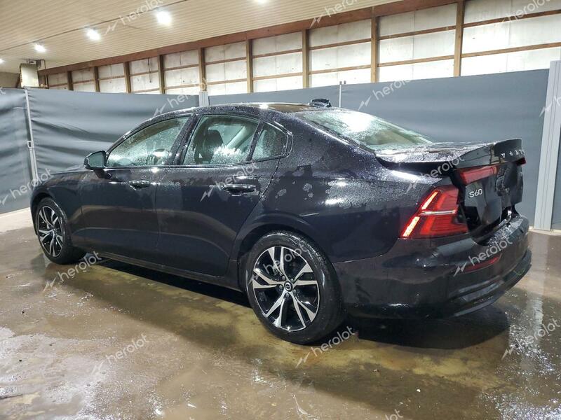 VOLVO S60 CORE 2024 black  gas 7JRL12TK8RG297317 photo #3