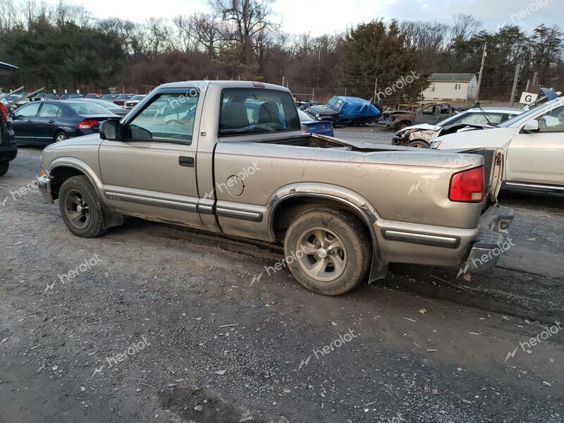 CHEVROLET .S10 1999 beige  gas 1GCCS1443X8167331 photo #3