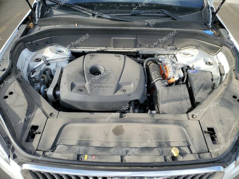 VOLVO XC90 T8 RE 2021 white  hybrid engine YV4BR00L7M1765809 photo #4