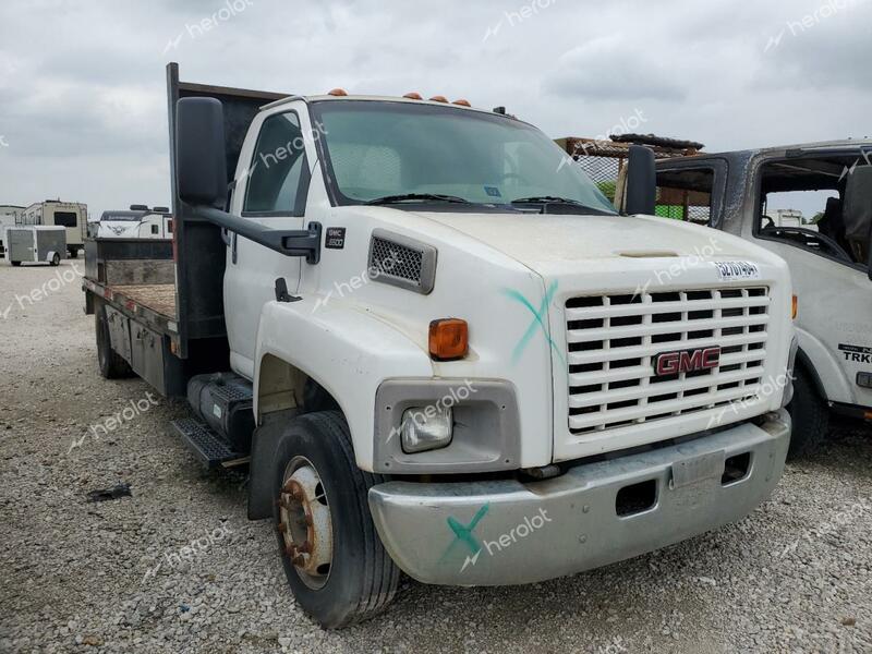 GMC C6500 C6C0 2003 white crew cha diesel 1GDJ6J1C43F503254 photo #1