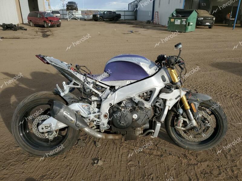 APRILIA TUONO 2018 silver   ZD4KGU000JS000439 photo #1