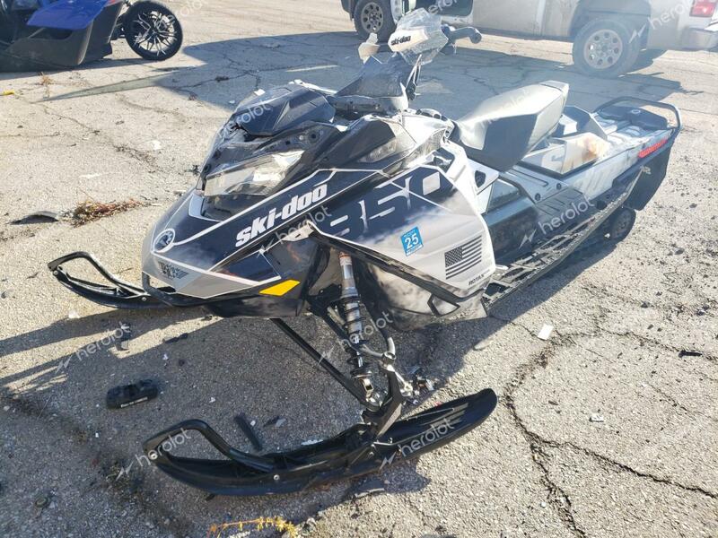 SKI DOO 850 2017 white   2BPSUDHE2HV000157 photo #3