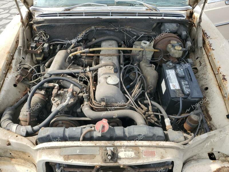 MERCEDES-BENZ 280SC 1972 cream   1080181208932 photo #4