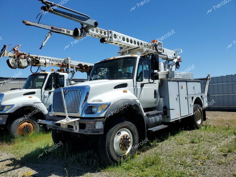 INTERNATIONAL 7000 7300 2007 white  diesel 1HTWBAAN57J449668 photo #3