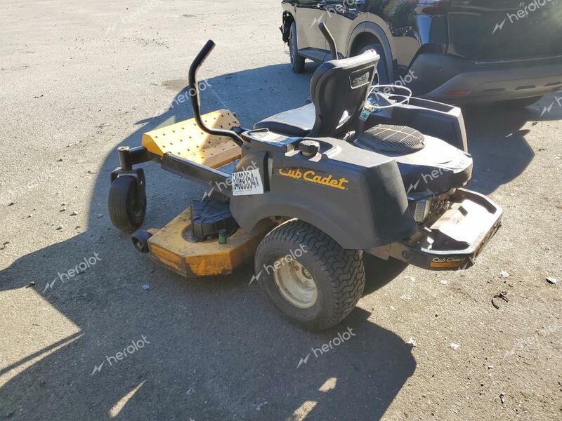 CUB LAWN MOWER 2018 yellow   1B208H10316 photo #4