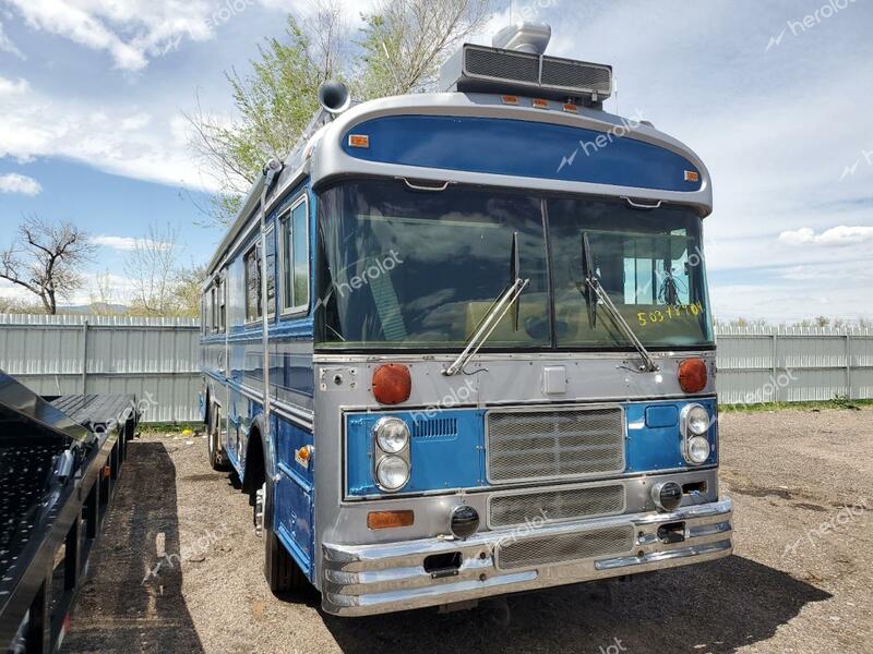 BLUE BIRD SCHOOL BUS 1979 blue   F44460 photo #1