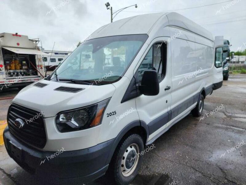 FORD TRANSIT T- 2019 white  gas 1FTYR3XM9KKA93174 photo #3