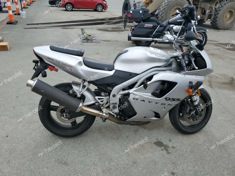 TRIUMPH MOTORCYCLE DAYTONA 95 2002 silver  gas SMT502FT62J139910 photo #1