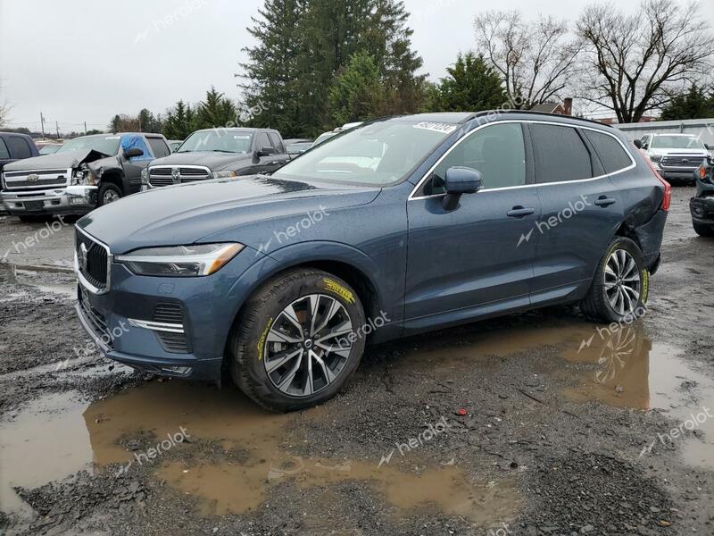 VOLVO XC60 CORE 2023 blue  gas YV4L12RV9P1219237 photo #1