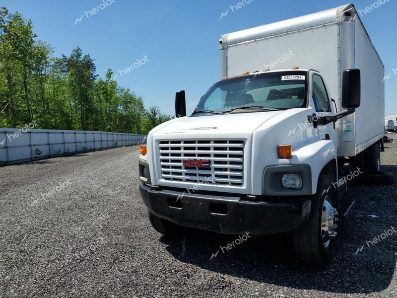 GMC C7500 C7C0 2005 white conventi diesel 1GDJ7C1C95F901023 photo #1