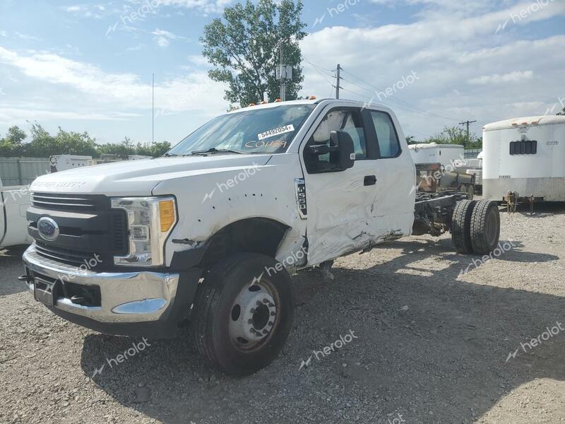 FORD F550 SUPER 2017 white  gas 1FD0X5GYXHEC01189 photo #1