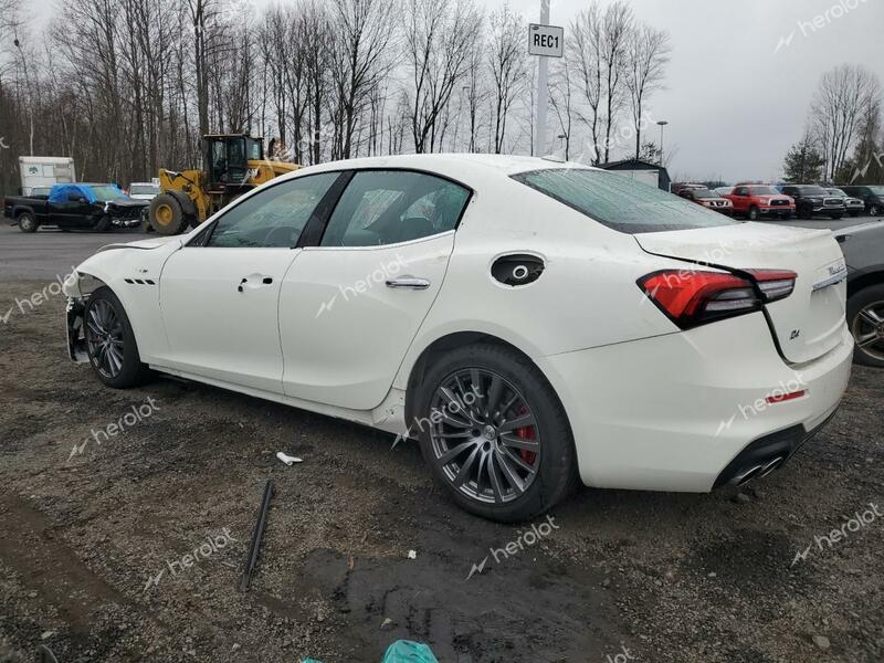 MASERATI GHIBLI MOD 2023 white  gas ZAM57YTM5PX419828 photo #3