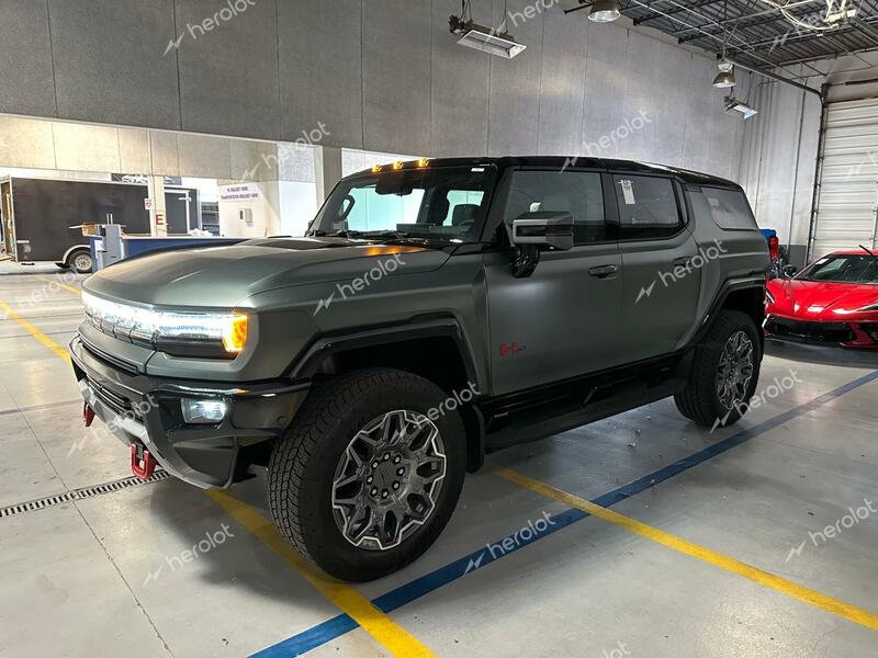 GMC HUMMER SUV 2024 green  electric 1GKB0RDC1RU103584 photo #3