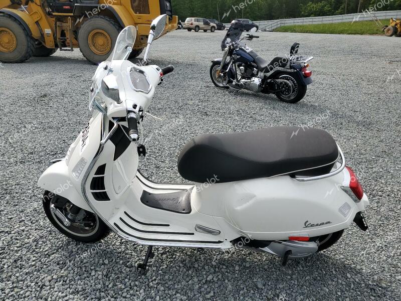 VESPA GTS/SEI GI 2024 white  gas ZAPMD39M5R5200786 photo #4