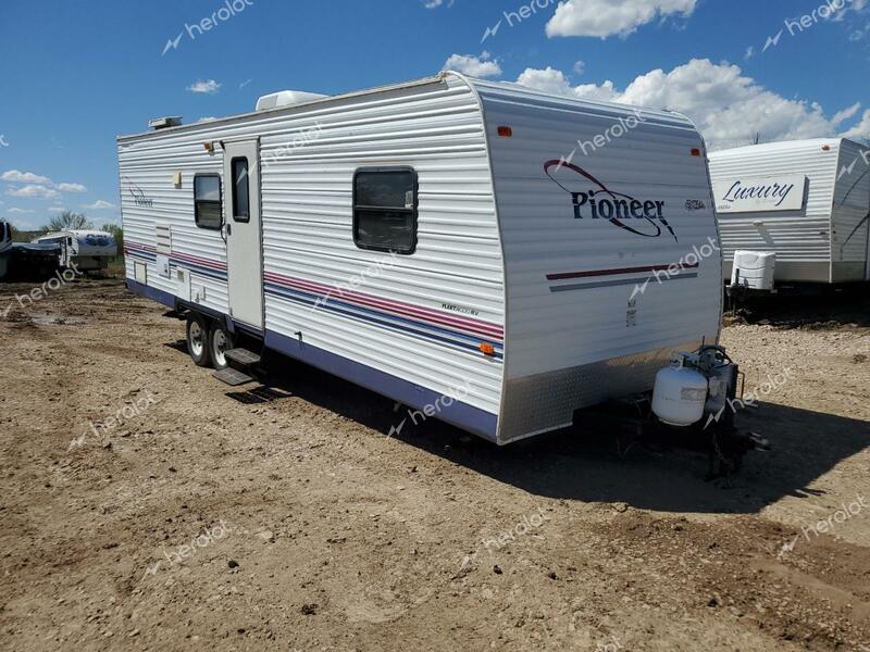 FLEE PIONEER 2004 white   1EB1T252846007619 photo #1