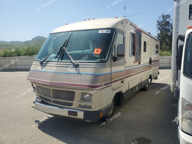 GMC MOTOR HOME 1990 tan  gas 1GDKP37NXL3501970 photo #3