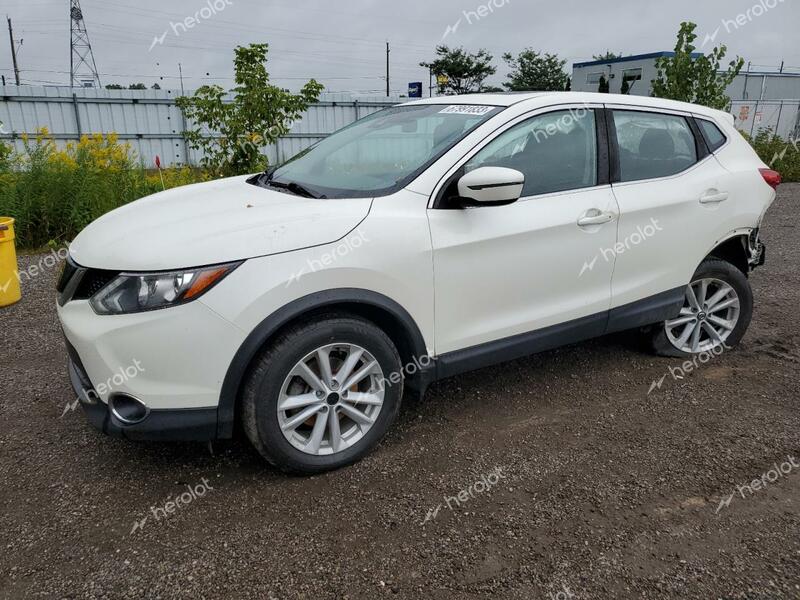 NISSAN QASHQAI SV 2019 white  gas JN1BJ1CR8KW353157 photo #1