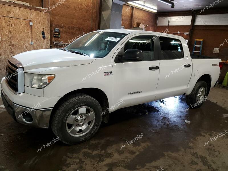 TOYOTA TUNDRA CRE 2013 white crew pic gas 5TFDY5F13DX290738 photo #1