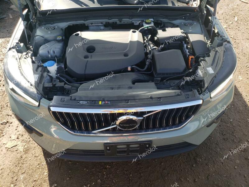 VOLVO XC40 ULTIM 2023 green  gas YV4L12UAXP2003122 photo #4