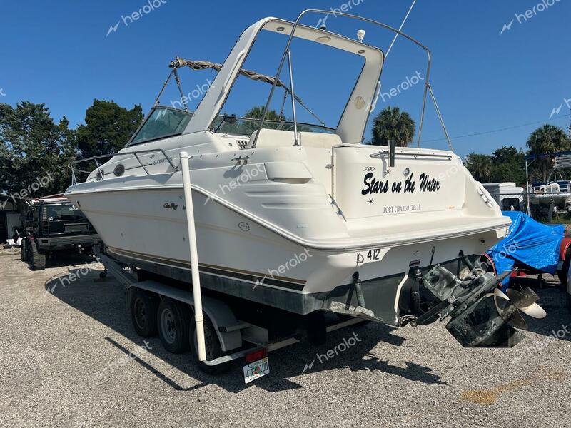 SEA SEA RAY 1997 white   SERT1588K697 photo #4