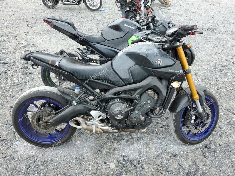 YAMAHA FZ09 2014 black road/str gas JYARN33E6EA001233 photo #1