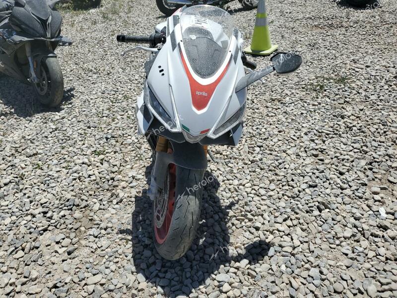 APRILIA RS 660 EXT 2024 silver  gas ZD4KSUR01RS000141 photo #3