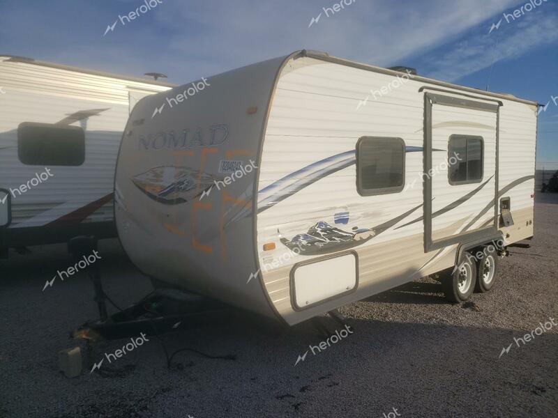 SKYLINE NOMAD 2014 white   1SE200K29FF000410 photo #3