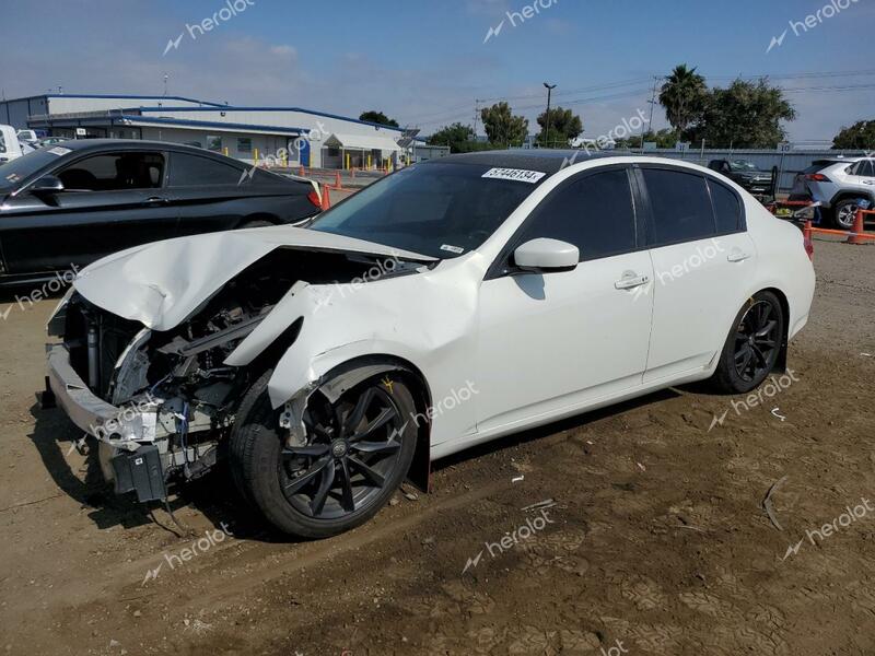 INFINITI G25 BASE 2012 white  gas JN1DV6APXCM812567 photo #1