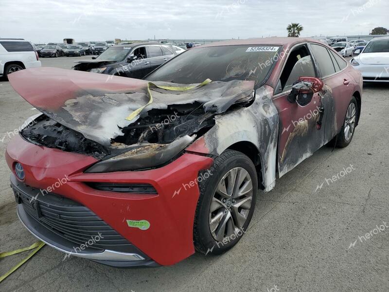 TOYOTA MIRAI LE 2022 red  hydrogen fuel cell JTDAAAAA4NA007453 photo #1