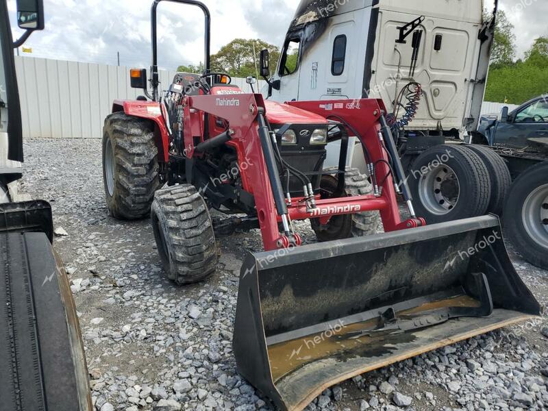 MAHINDRA AND MAHINDRA TRACTOR 2024 red   PNF5876 photo #1