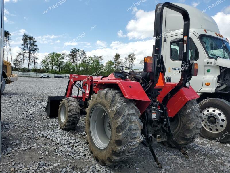 MAHINDRA AND MAHINDRA TRACTOR 2024 red   PNF5876 photo #4