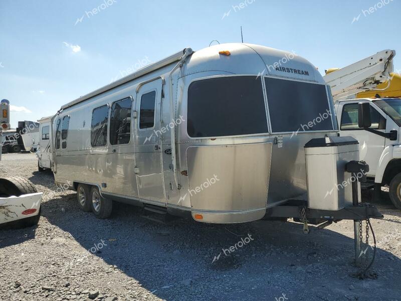 OTHR CAMPER 2006 silver   1STJPYM256J519091 photo #1