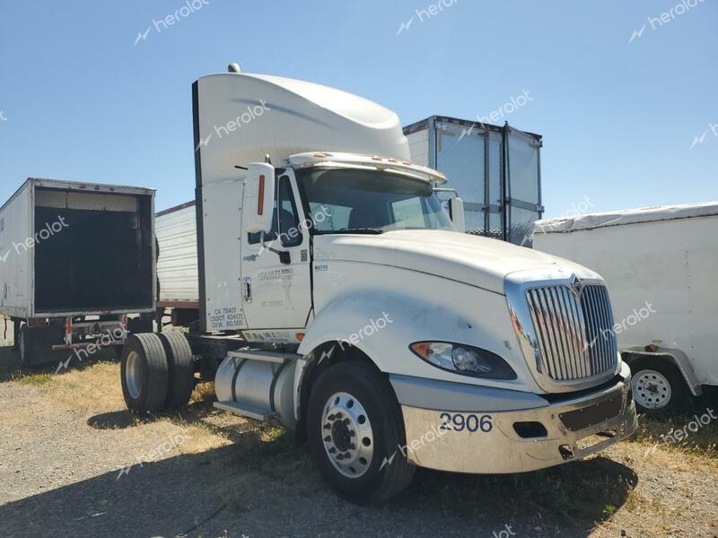 INTERNATIONAL PROSTAR 2016 white tractor diesel 3HSDGSNNXGN195515 photo #1