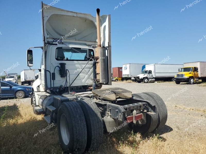 INTERNATIONAL PROSTAR 2016 white tractor diesel 3HSDGSNNXGN195515 photo #4