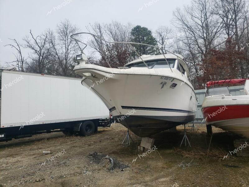 BOAT BOAT 1997 two tone   BL2A04ERF697 photo #3