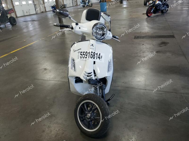 VESPA GTS/SEI GI 2023 white  gas ZAPMD39M3P5100263 photo #3