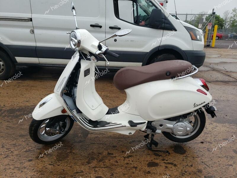 VESPA PRIMAVERA/ 2022 white  gas ZAPCA06B0N5103575 photo #4