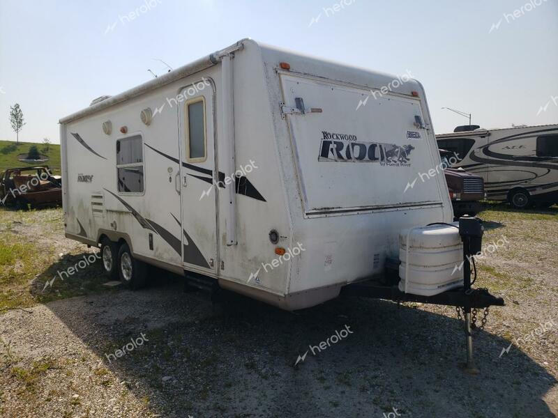 ROCK RV 2009 white   4X4TRLY209D100660 photo #1