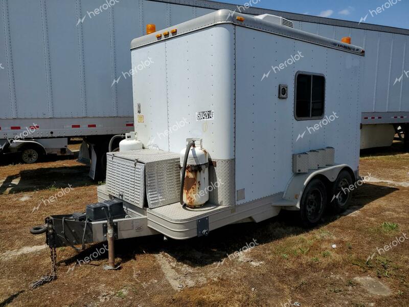 FEATHERLITE MFG INC UTILITY 1999 white  propane 4FGL01126XC024728 photo #3