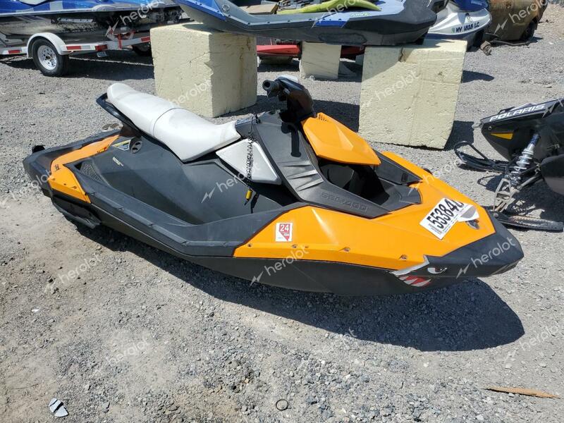 BOMBARDIER JETSKI 2015 orange   YDV64498C515 photo #1