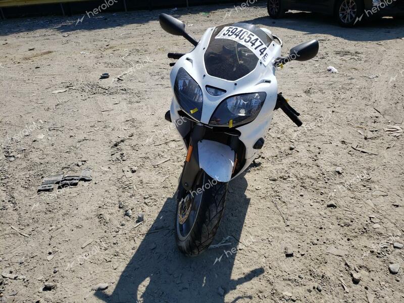 KAWASAKI ZX600 J1 2008 white racer gas JKAZX4J188A074378 photo #3